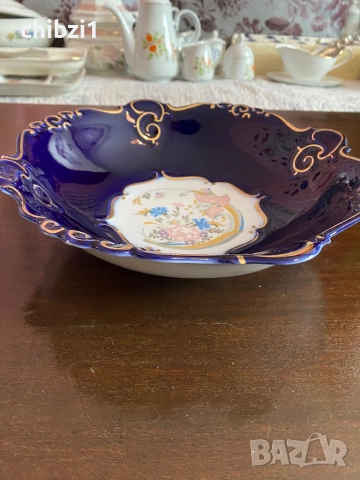 Порцеланова купа