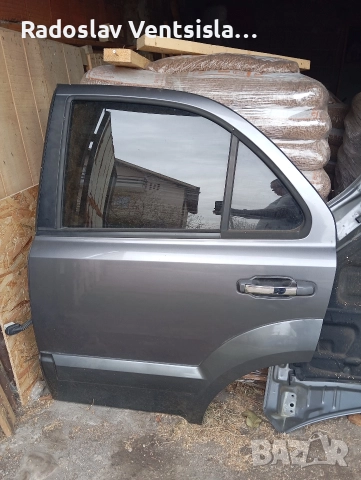 Задна лява врата Киа Соренто 2,5crdi 140к.с
