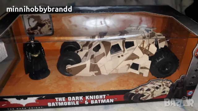 BATMAN BATMOBILE THE DARK KNIGHT 1.24  JADA TOP TOP  TOP  MODEL., снимка 5 - Колекции - 47675853