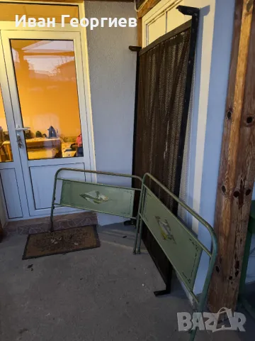 Метални легла с пружина 2бр- голямо 184х110см и детско 132х70 см, снимка 3 - Спални и легла - 49875928