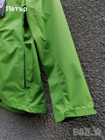 Продавам чисто ново зелено дамско яке с висока водоустойчивост - мембрана Arc'teryx , снимка 3 - Якета - 51170622