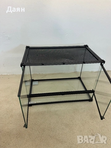 Стъклен терариум за влечуги, повдигната и водоустойчива основа, заключване с бутон PawHut, снимка 5 - Терариуми и оборудване - 53784491