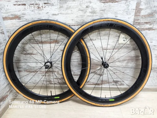 Карбонови шосейни капли Ursus Miura C50 Schwalbe One , снимка 1 - Части за велосипеди - 48495825