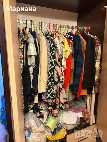 Продавам трикрилен гардероб, снимка 6 - Гардероби - 53156965