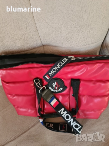 Дамска чанта MONCLER, снимка 5 - Чанти - 51522701