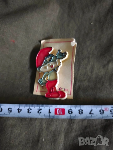 Продавам мартеници НРБ с фигури : Ну ,погоди, мечета , жаба ,Олимпиада , Смърф , снимка 14 - Колекции - 53627248