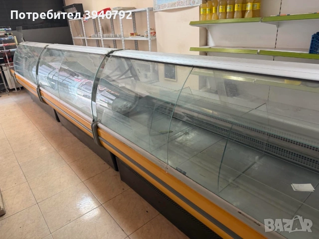 Хладилна витрина