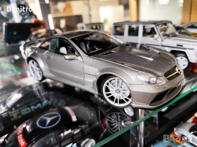 Mercedes SL AMG Black Series 1/18, снимка 2 - Колекции - 45594723