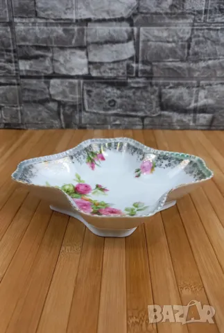 Купичка с рози и златен декор - Beyer & Bock, 100 годишна, снимка 2 - Други - 49728276