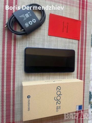 Продавам телефон Motorola edge 50 neon 