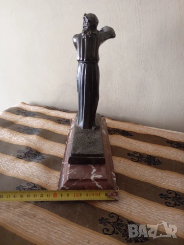 Стара статуетка, снимка 5 - Антикварни и старинни предмети - 50938026
