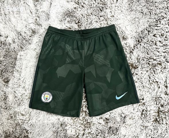Оригинални шорти Nike x Manchester City, Размер М, снимка 1 - Къси панталони - 46404217