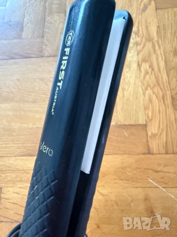 Преса за изправяне на коса First