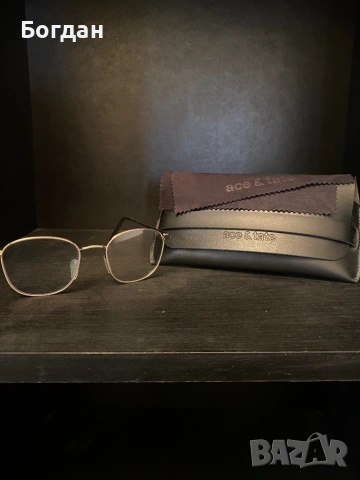 очила от марката Ace&Tate 