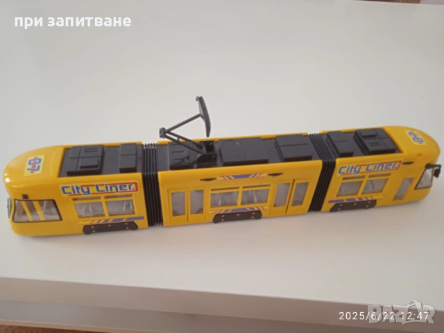 Голям камион цистерна 40 см. и голям трамвай 46 см., Dickie, снимка 12 - Коли, камиони, мотори, писти - 50756038