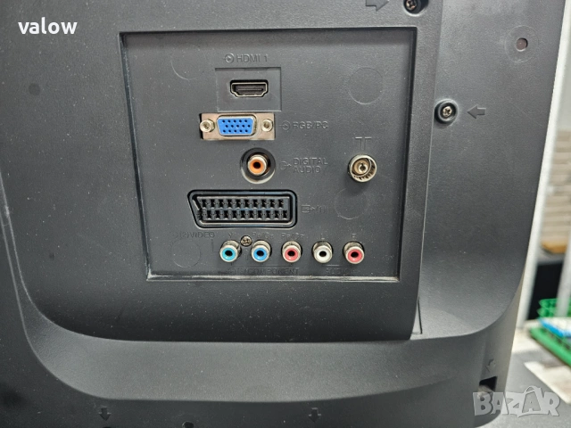 Телевизор Toshiba 32" с цифров тунер, снимка 4 - Телевизори - 53135705