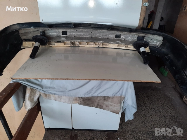 Здрава задна броня заедно с буферите и основата за БМВ Е39 BMW E39, снимка 2 - Части - 52705482