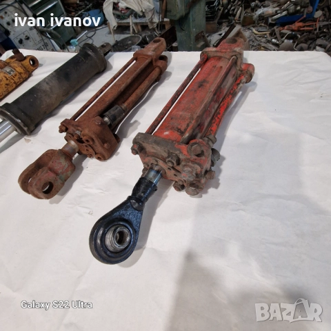 Хидравлични Бутилки за трактори, снимка 10 - Селскостопанска техника - 51573718