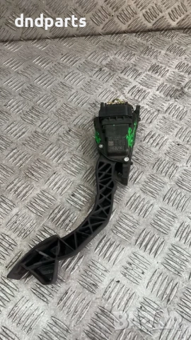 Потенциометър на газта Volvo S40 2.0D 2008г.	