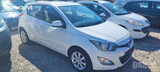 Hyundai i20 1.1 CRDi facelift ,NAVI, снимка 3 - Автомобили и джипове - 31567563