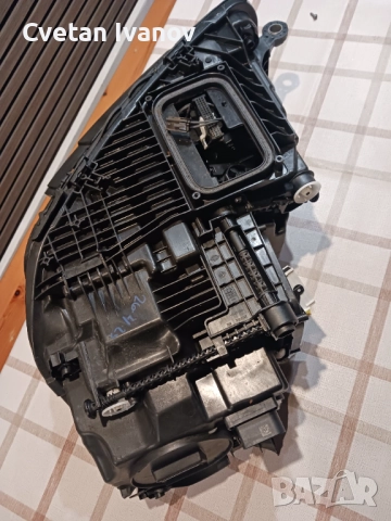 Десен фар Мерцедес W167 GLE Facelift, снимка 10 - Части - 52681878