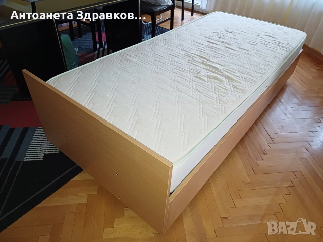 Единично легло с матрак и подматрачна рамка