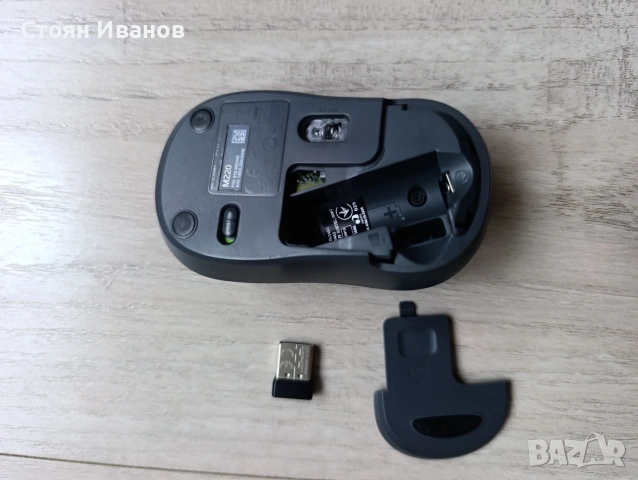 Тиха безжична мишка Logitech M220 Silent , снимка 3 - Клавиатури и мишки - 54050864