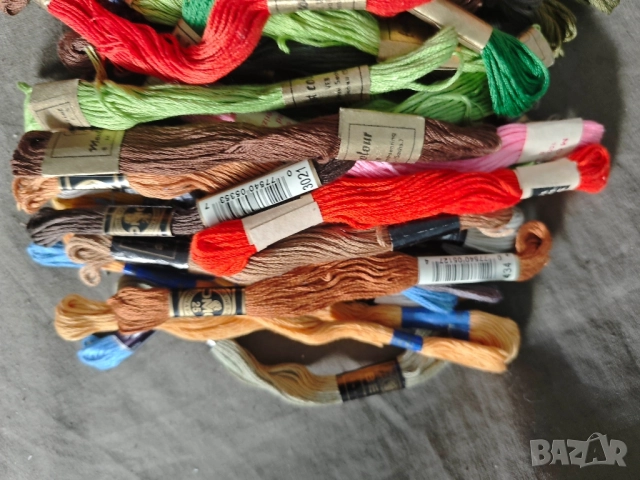 Продавам стари конци за гоблени, снимка 5 - Други - 51775999