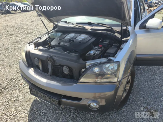 Kia Sorento 2.5 140кс на части, снимка 3 - Части - 47585749