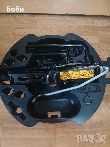 Органайзер с инструменти дачия рено нов, снимка 5 - Аксесоари и консумативи - 52828096