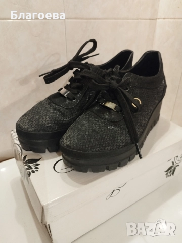 Дамски обувки , снимка 3 - Дамски ежедневни обувки - 52215479