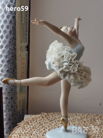 Немска порцеланова фигура балерина на кънки,фирма Schaubach Kunst.1950-60г., снимка 17 - Колекции - 46277331