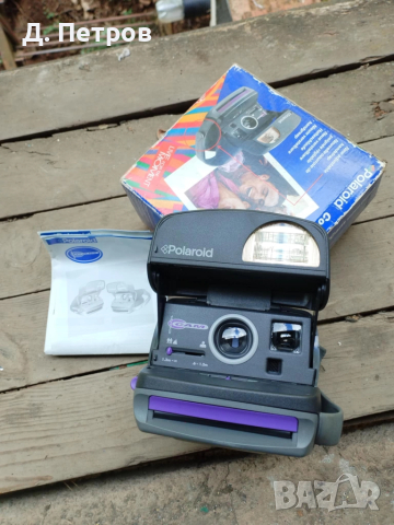 Фотоапарат за моментни снимки Polaroid, снимка 2 - Фотоапарати - 51726749