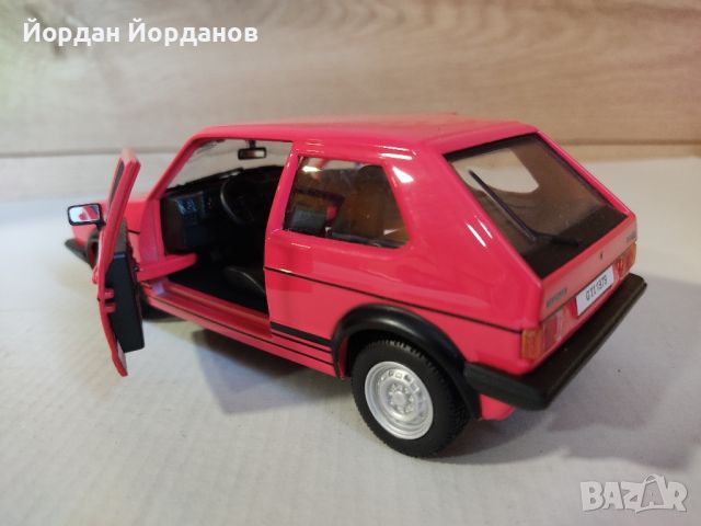 1:24 Фолксваген голф GTI,Бураго., снимка 2 - Колекции - 46575168