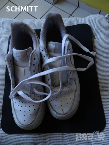 МАРАТОНКИ " NIKE AIR " ОРИГИНАЛ, ВТОРА УПОТРЕБА, снимка 2 - Маратонки - 53829499