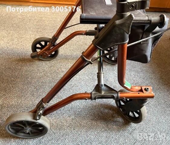 Ролатор / проходилка за възрастни и трудноподвижни хора