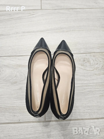 Дамски черни елегантни обувки с нисък ток Zara, снимка 4 - Дамски обувки на ток - 53746575
