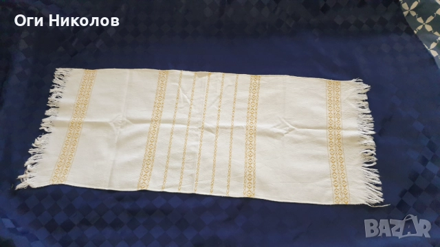 Кърпа,месал от фин кенар и везани орнаменти от сърма