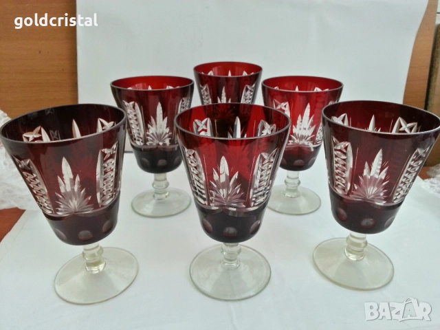 кристални чаши цветен червен кристал 