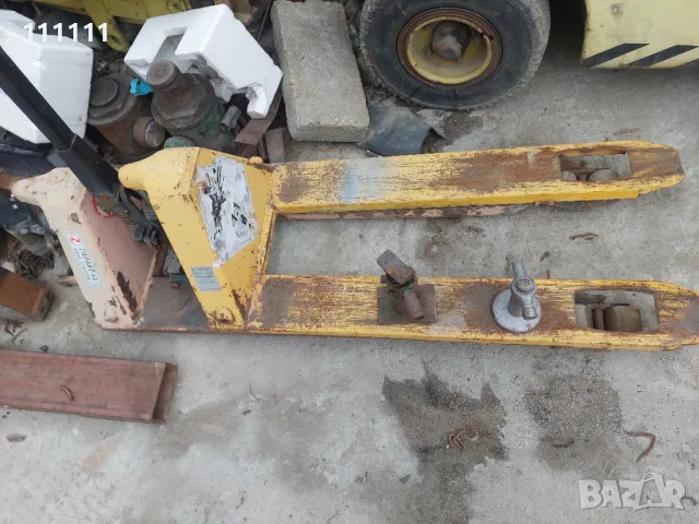 Крик на винт много здрав и запазен  , снимка 18 - Други инструменти - 30617161