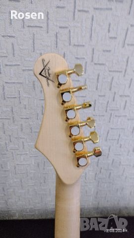 Продавам:Модифициран модел"Di Mavery"със лого от друг бранд..Fender Stratocaster big head!!.., снимка 4 - Китари - 46778270