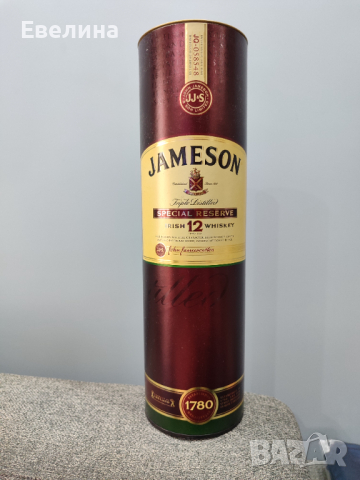 Кутия от уиски JAMESON 12-годишно 700мл, снимка 3 - Декорация за дома - 44951609