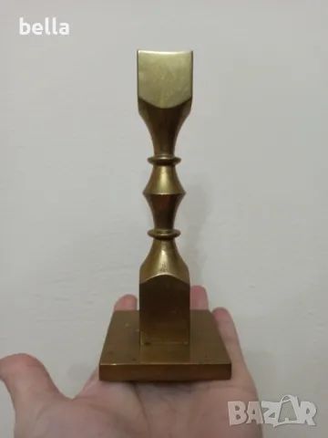 РЯДЪК КОЛЕКЦИОНЕРСКИ БРОНЗОВ СВЕЩНИК GUSUM 