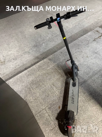 Електрическа тротинетка Ducati Pro-I,350W/+зарядно, снимка 5 - Друга електроника - 51685906