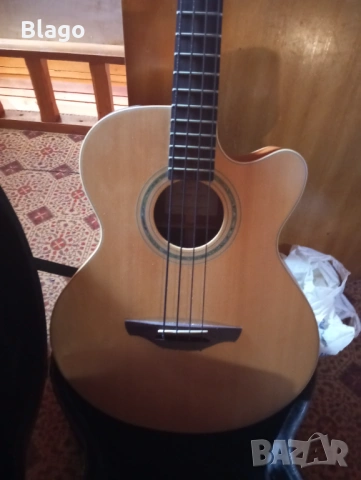 Takamine Jumbo Electroacoustic Bass