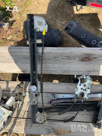 Заден ляв ръчен стъклоповдигач БМВ Е39, снимка 2 - Части - 53623450