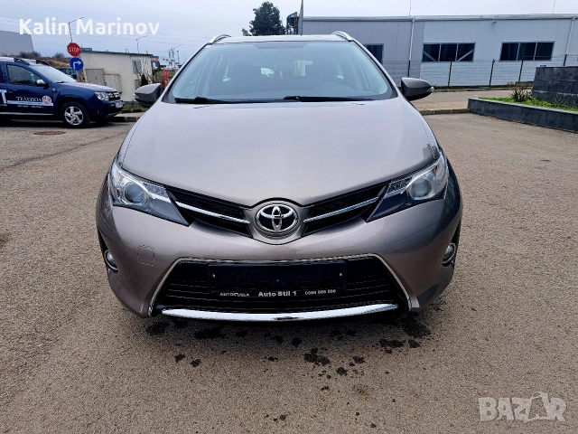 Тойота Аурис 1.3 i 2014г.