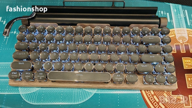 Геймърска клавиатура ретро дизайн, снимка 2 - Клавиатури и мишки - 53668709