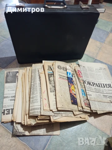 НАД 100 БРОЯ СТАРИ ВЕСТНИЦИ ОТ СОЦА, снимка 2 - Антикварни и старинни предмети - 51191344