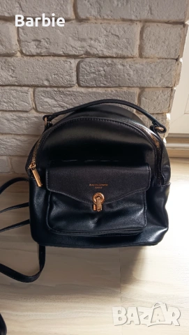 Кожена раница David Jones